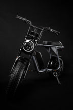 Bicicleta eléctrica Jayden Jones Hurricane — tres cuartos estudio